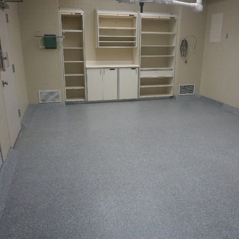 Decorative flake flooring